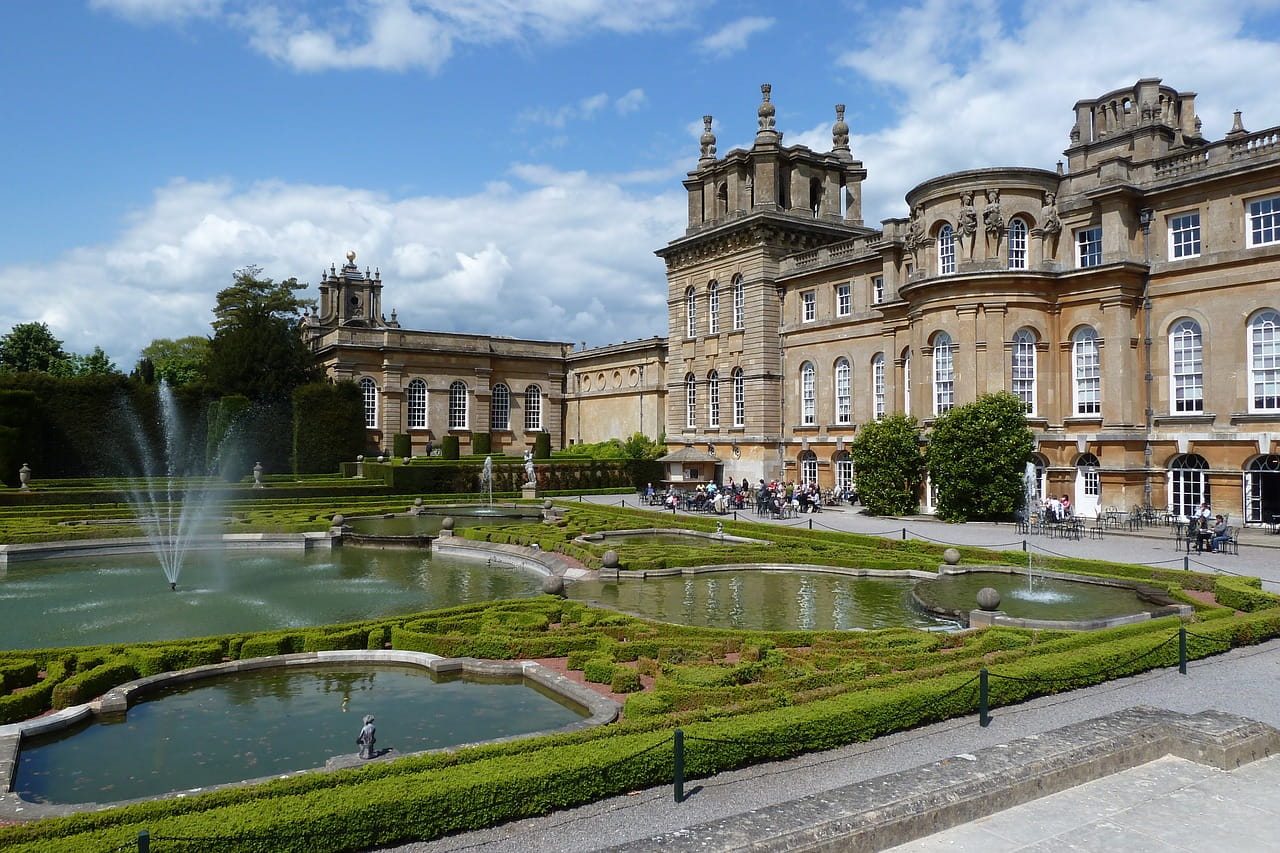 Top Four Stately Homes to Visit in the UK