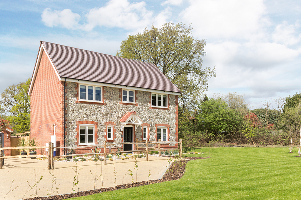 Hemingway 4 bedroom house for sale in Southwater