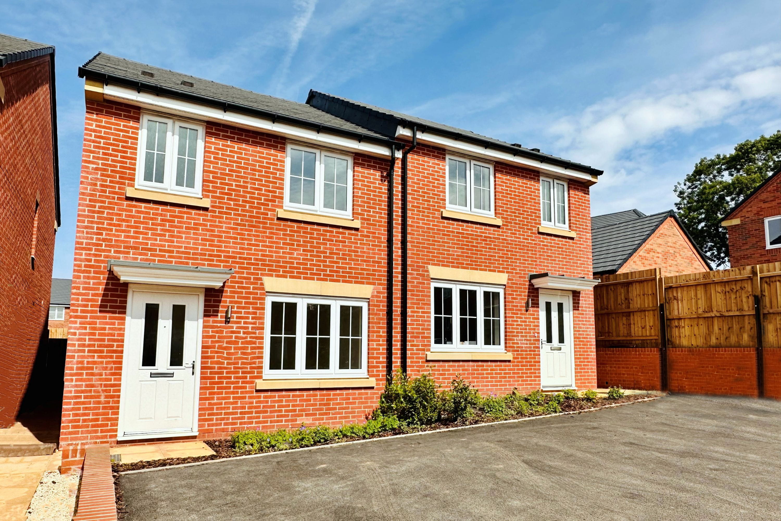 Overton 3 bedroom house for sale in Priorslee